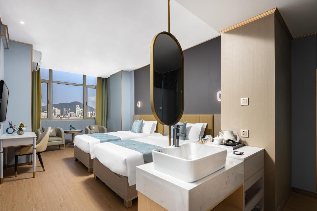 Wenhao Seaview Hotel Sanya Exteriör bild