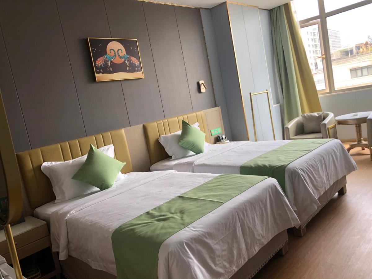 Wenhao Seaview Hotel Sanya Exteriör bild