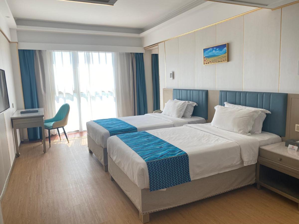 Wenhao Seaview Hotel Sanya Exteriör bild