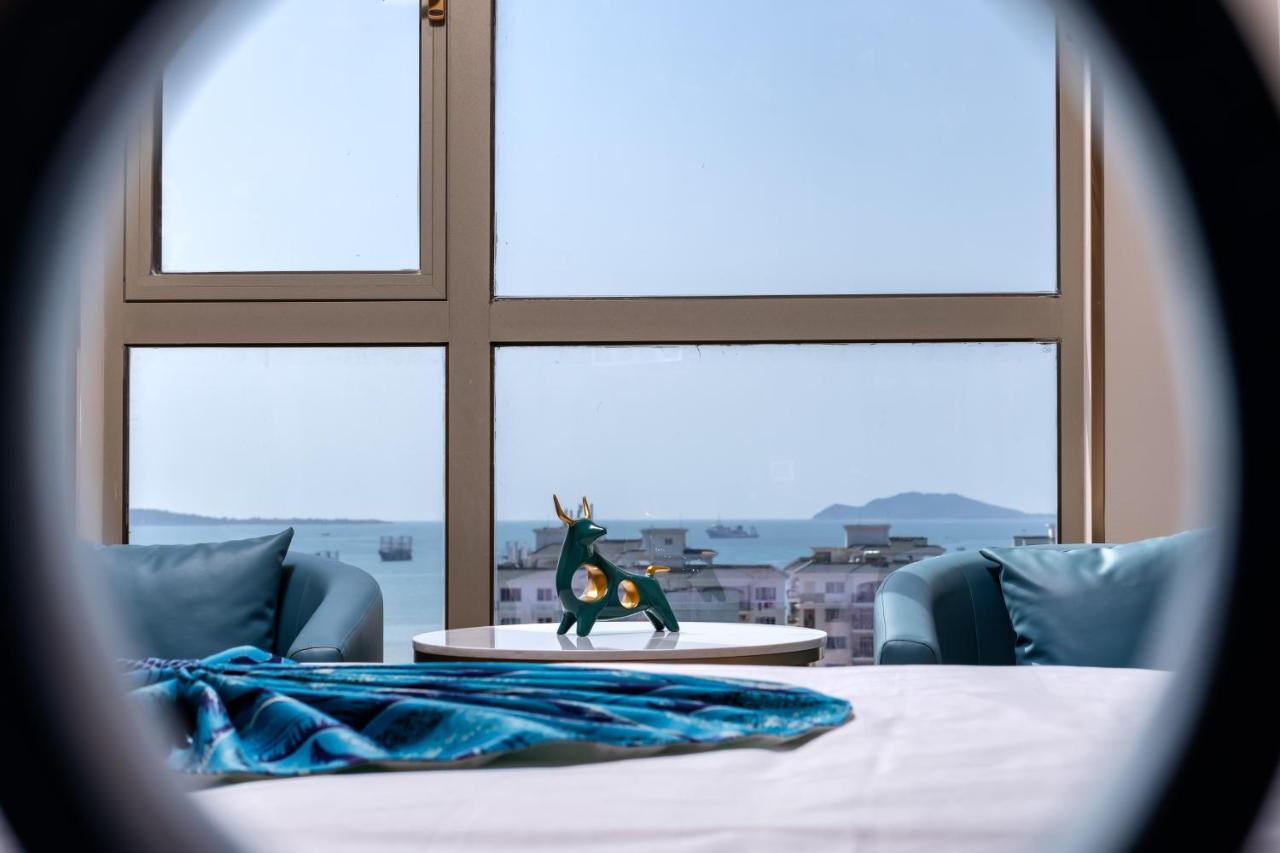 Wenhao Seaview Hotel Sanya Exteriör bild